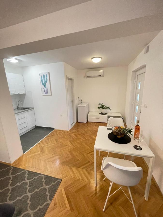 Apartment Maria 扎达尔 外观 照片